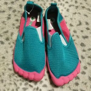 New water shoes
